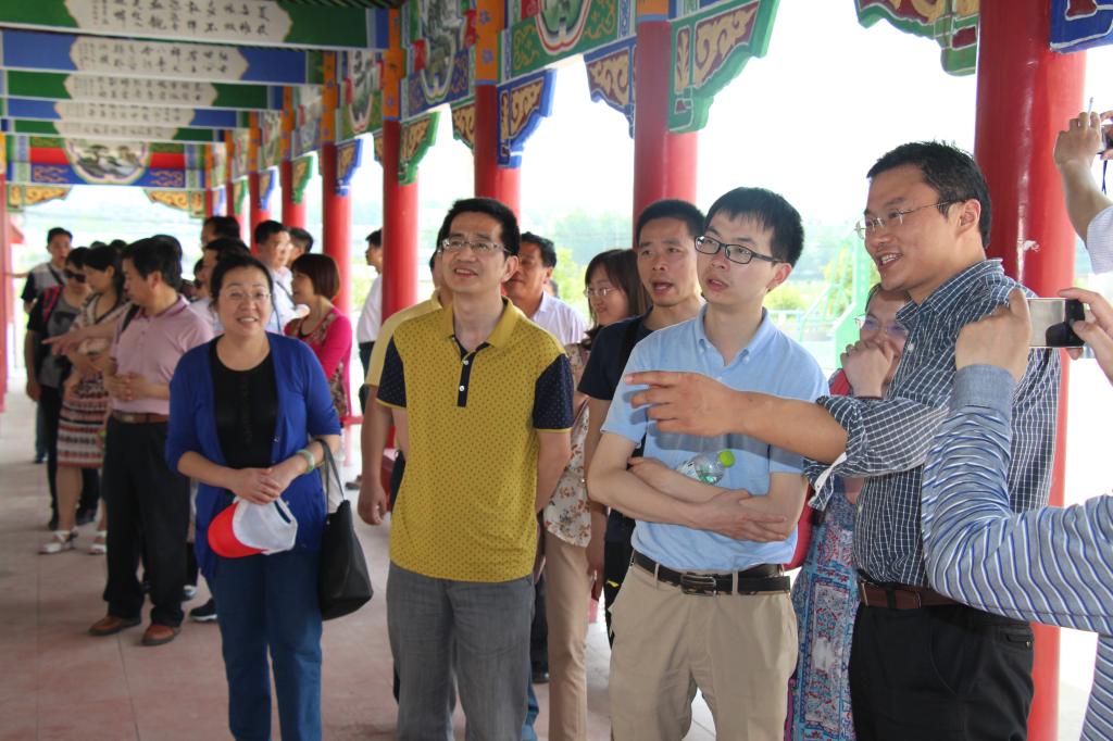 教师进农户，理论下基层——UG环球360官方网站全体党员教师赴英山县乌云山村学习调研