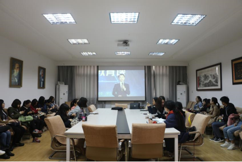 UG环球360官方网站组织集中观看专题电视课堂节目《同上一堂国家安全教育课》 UG环球360官方网站组织集中观看专题电视课堂节目《同上一堂国家安全教育课》
